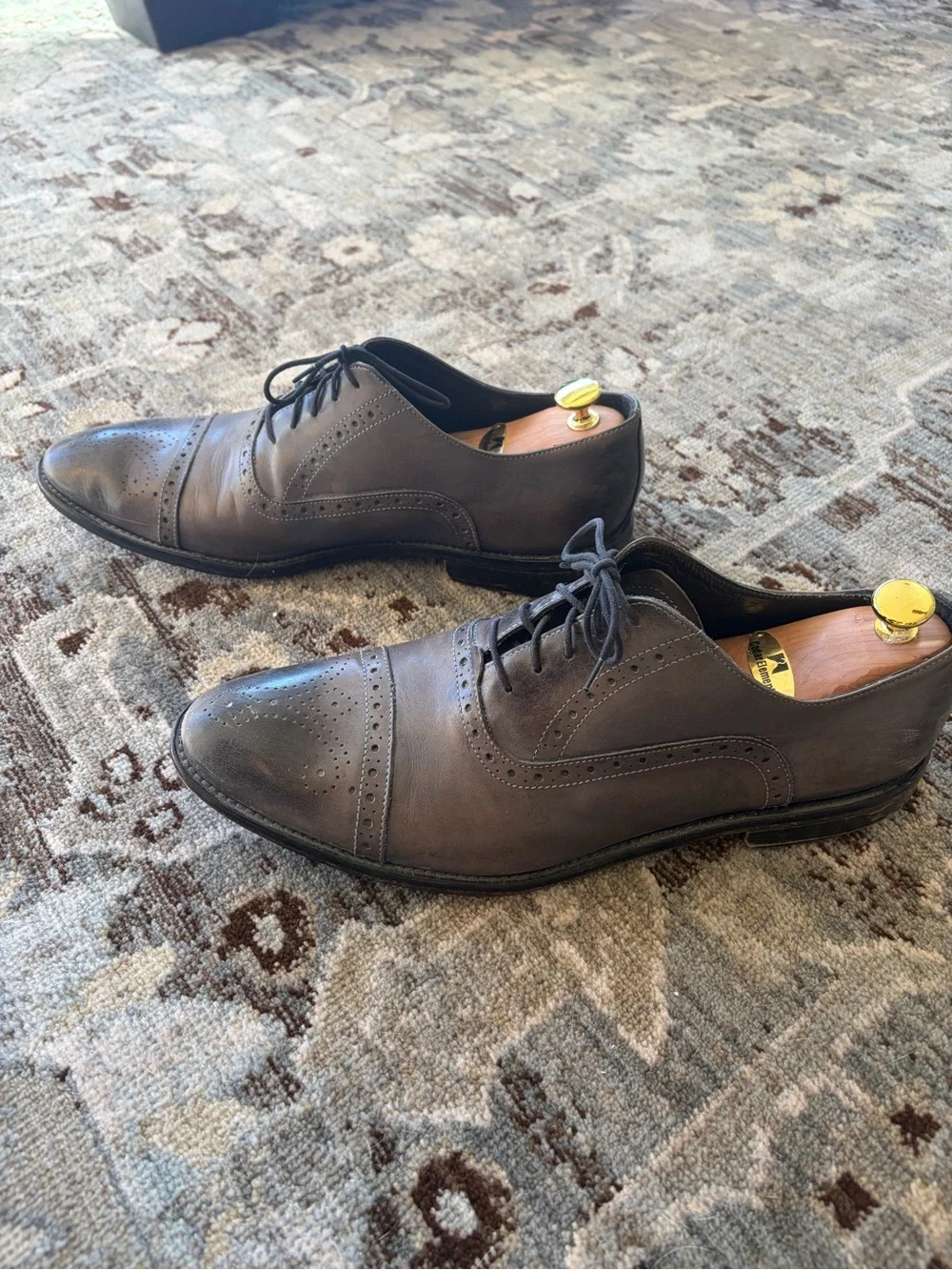 To Boot Gray Leather Wingtip Oxfords